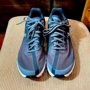 Mens on running cloud flow shoes